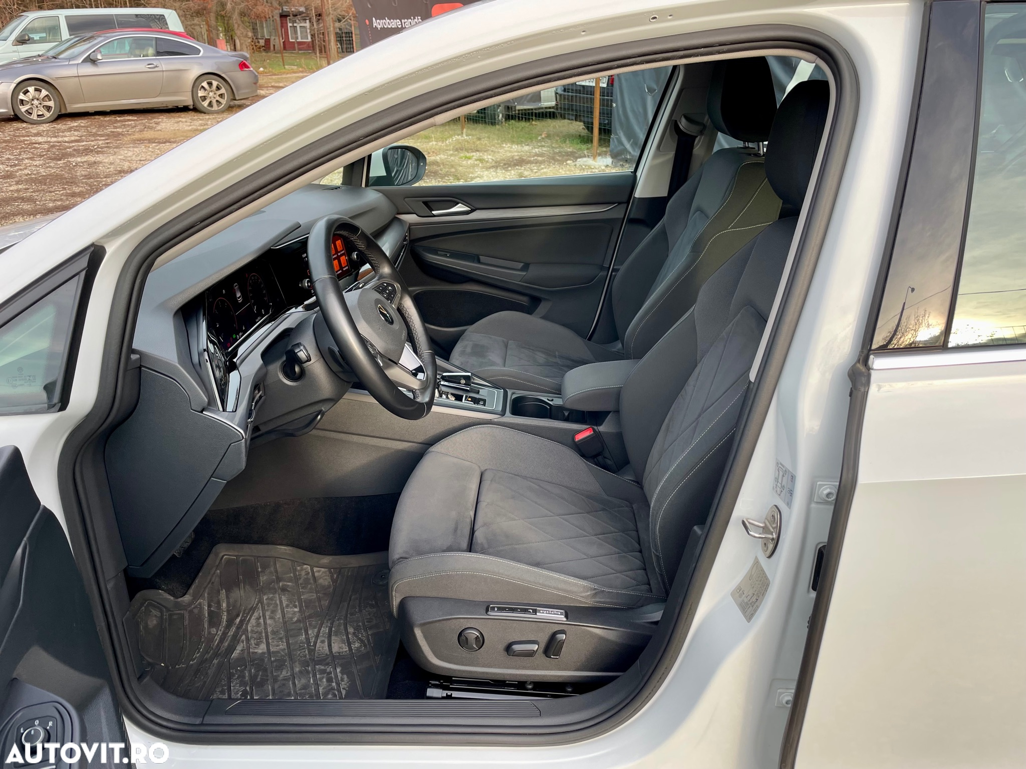 Volkswagen Golf 2.0 TDI DSG Style - 12