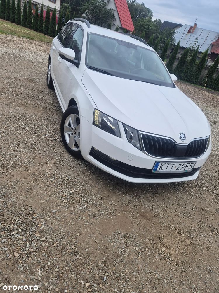 Skoda Octavia 1.6 TDI SCR Ambition - 4