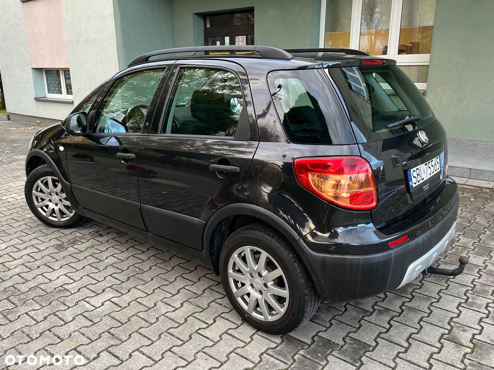 Fiat Sedici 1.6 16V 4x2 Emotion - 12