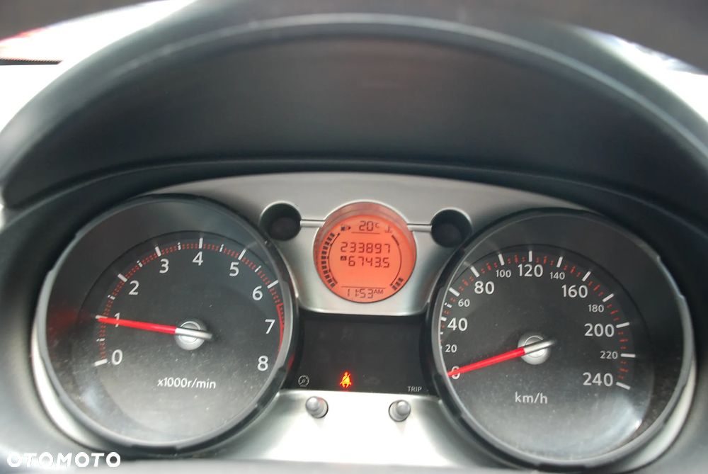 Nissan Qashqai 2.0 Acenta - 17