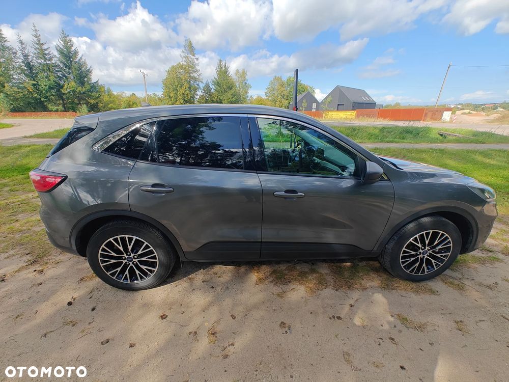 Ford Kuga - 16