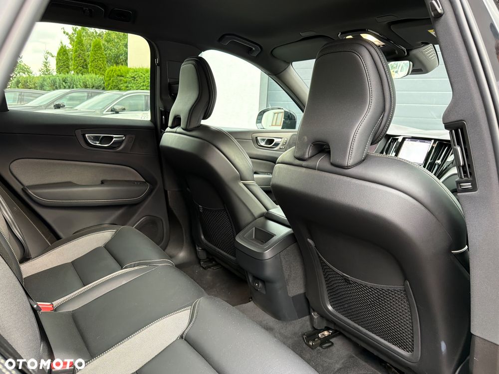 Volvo XC 60 B4 B Geartronic RDesign - 30