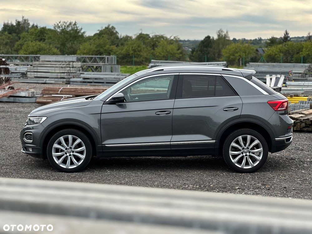 Volkswagen T-Roc - 17
