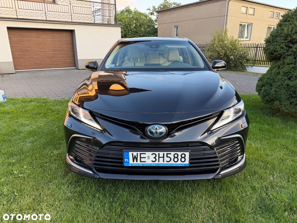 Toyota Camry - 28