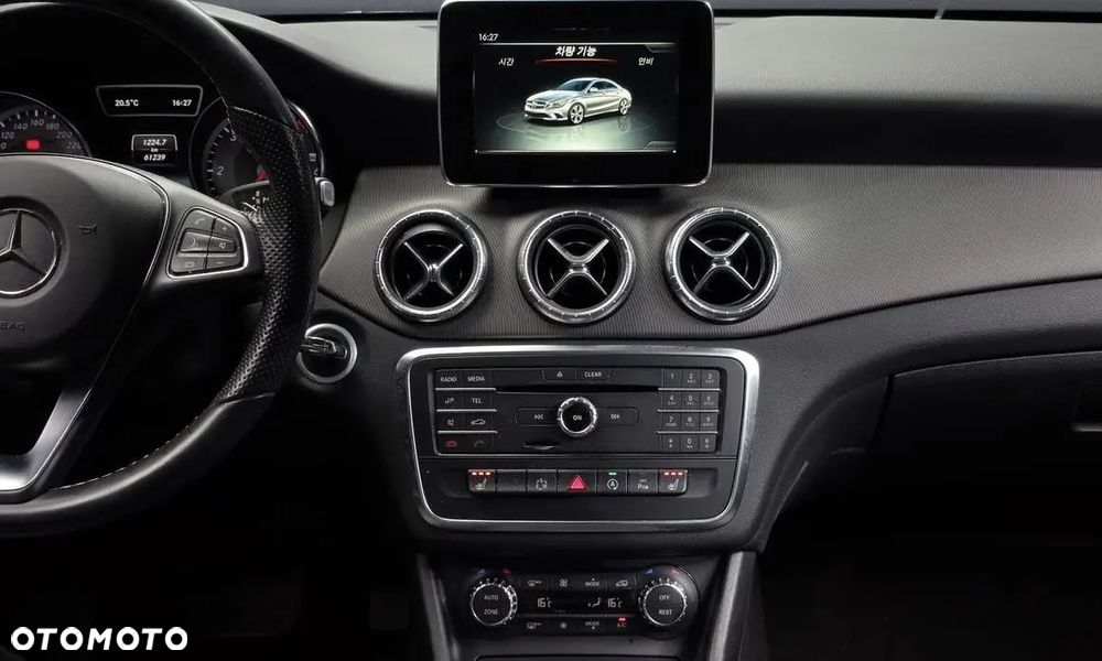 Mercedes-Benz CLA 220 (CDI) d 7G-DCT - 12
