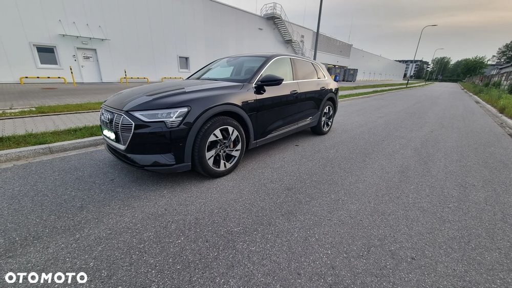 Audi e-tron - 15