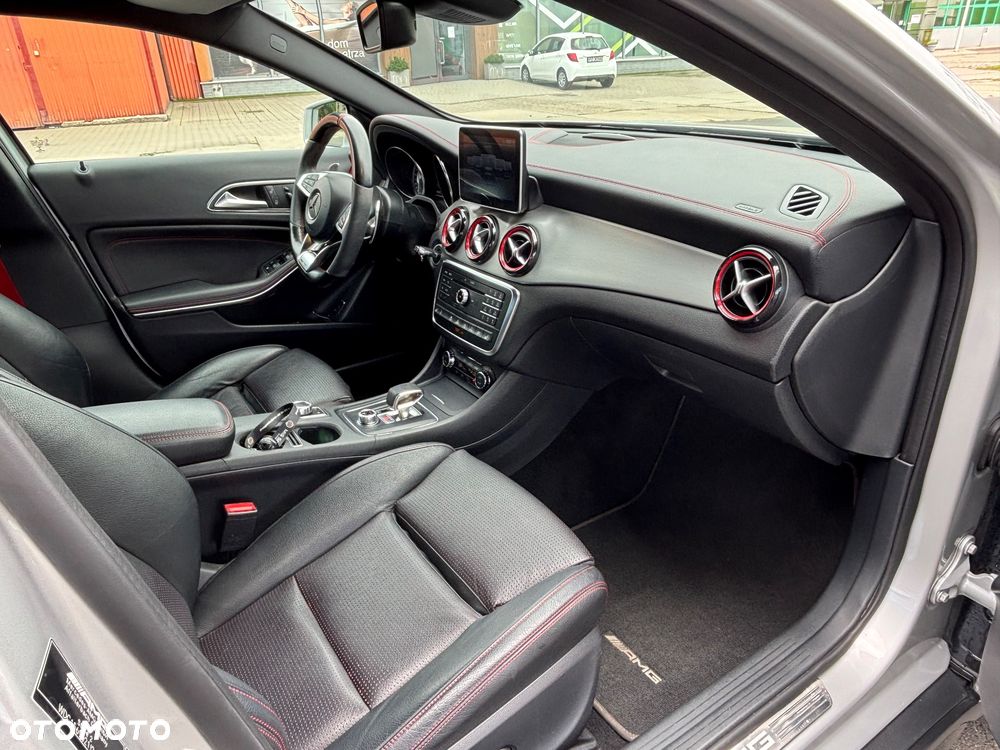 Mercedes-Benz GLA AMG 45 4Matic AMG Speedshift 7G-DCT - 22