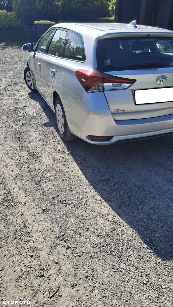 Toyota Auris 1.4 D-4D Comfort - 3
