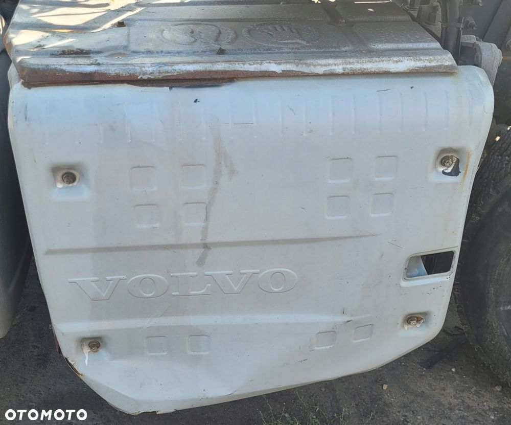WYDECH / KATALIZATOR / TŁUMNIK VOLVO FH 4 22495989 - 2