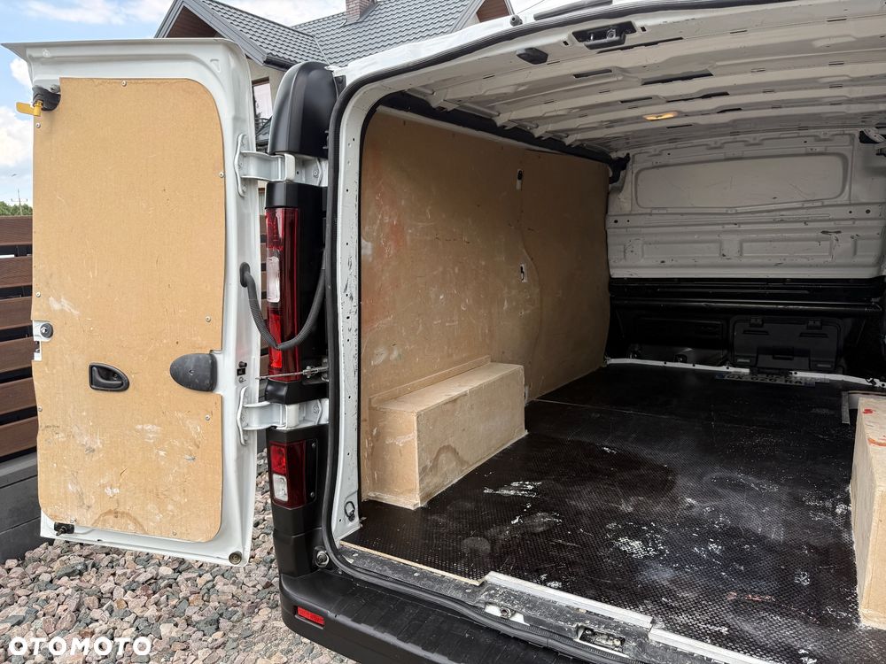 Renault Trafic - 32