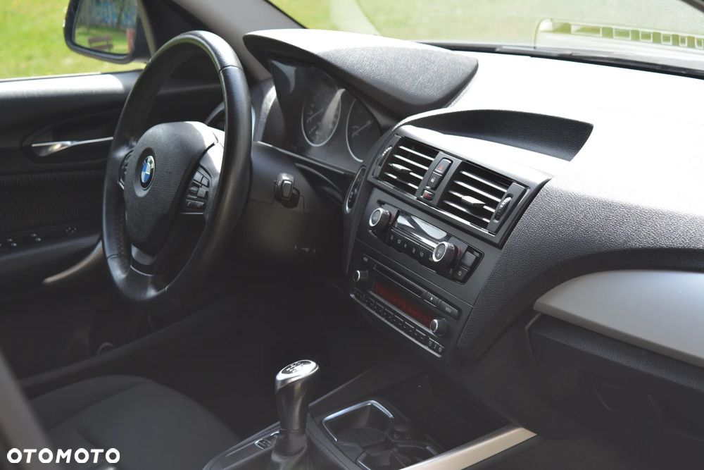 BMW Seria 1 - 19