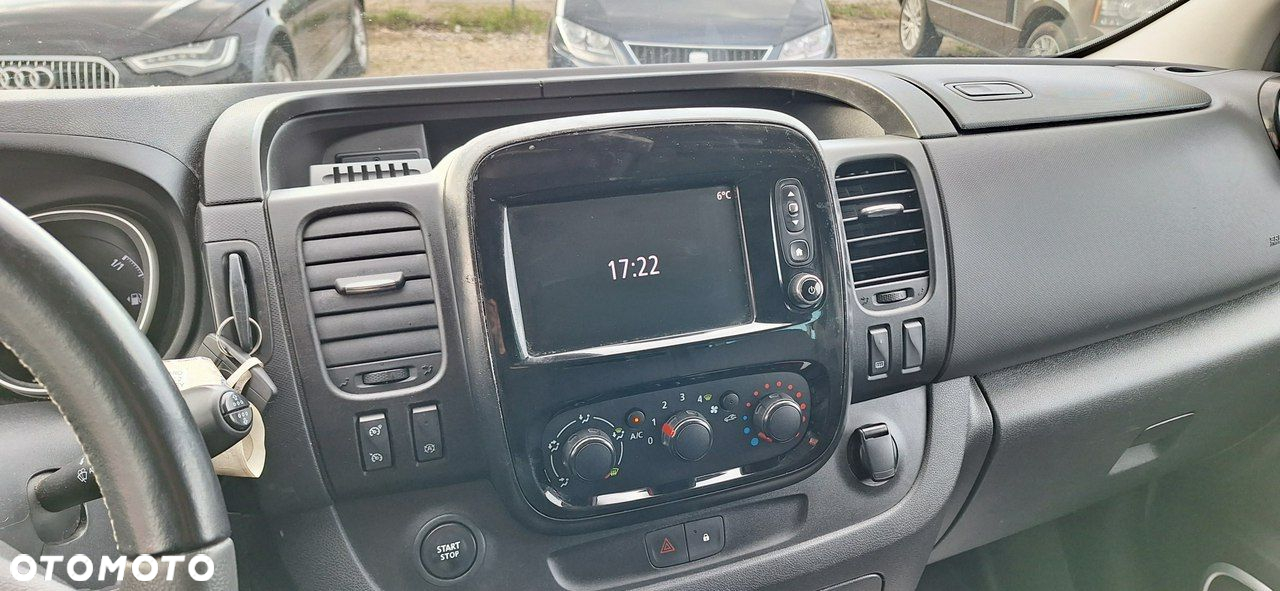 Opel Vivaro - 11