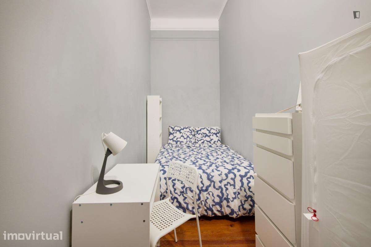 Quarto - localizado em Entrecampos Lisbon - Grande imagem: 3/50