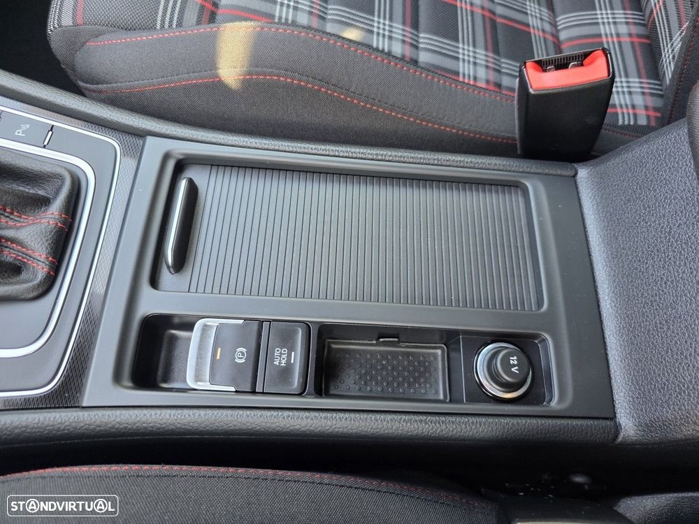 VW Golf 2.0 TSi GTi DSG Performance - 18