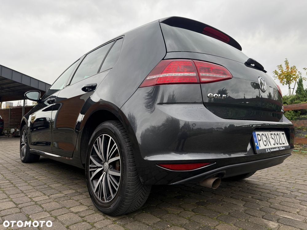 Volkswagen Golf 1.2 TSI BlueMotion Technology Allstar - 10