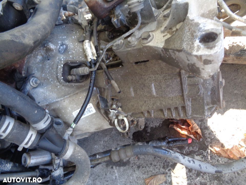 Vand Cutie de Viteza Manuala Ford Transit 2.0 TDCI 2S7Q din 2004 - 1