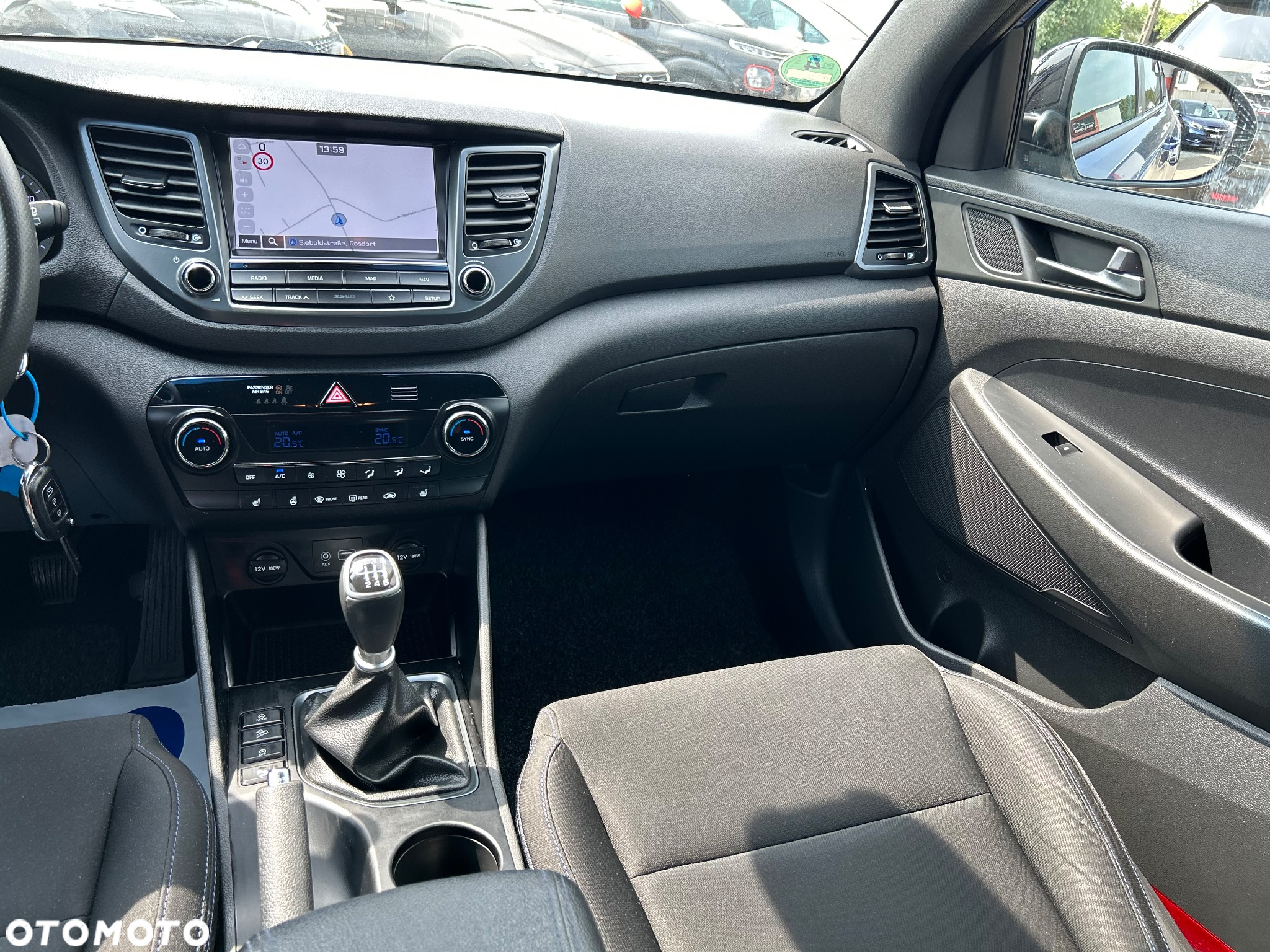 Hyundai Tucson blue 1.6 GDi 2WD Passion - 19