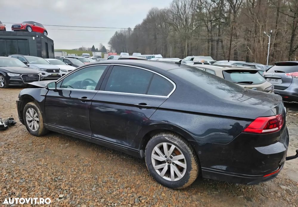 Volkswagen Passat 2.0 TDI DSG Advance - 5