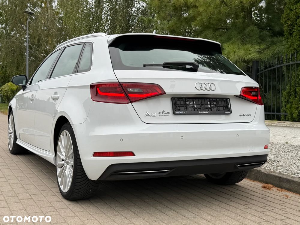 Audi A3 Sportback 1.4 TFSI e-tron S line Sportpaket - 3