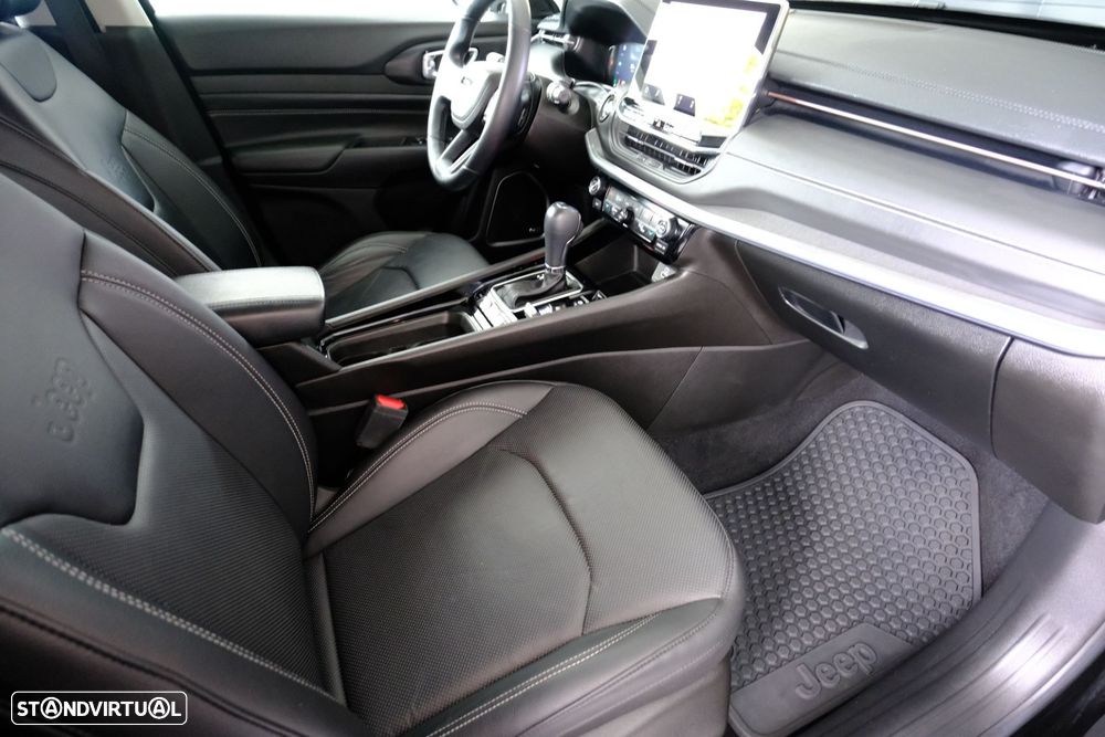 Jeep Compass - 10