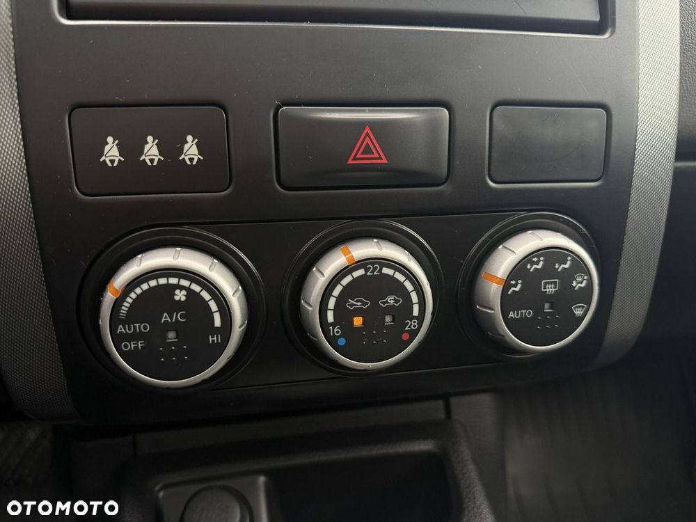 Nissan X-Trail 2.5 4x4 CVT-Automatik Platinum - 25