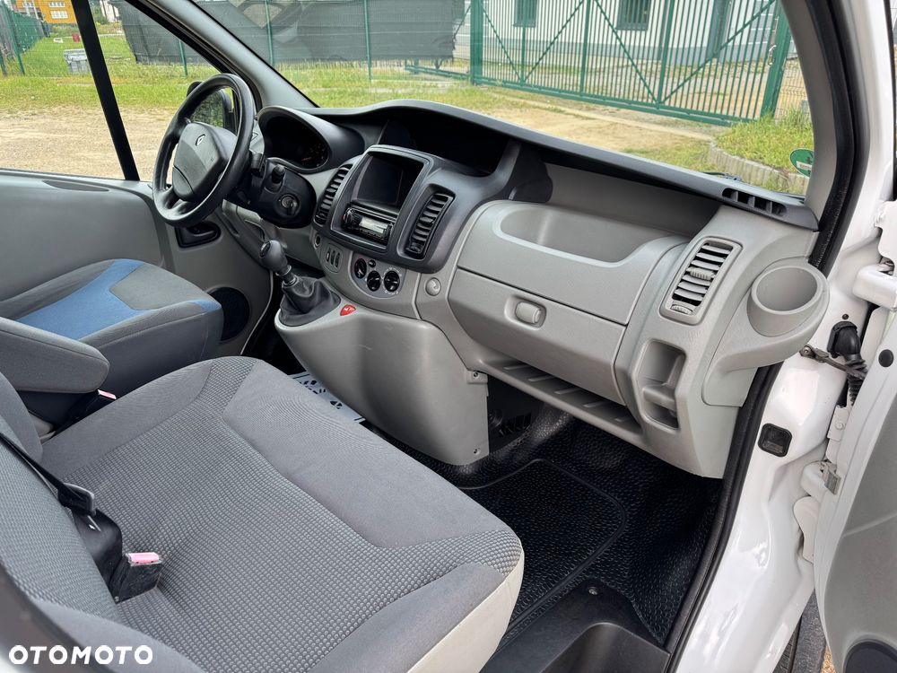Renault Trafic - 10