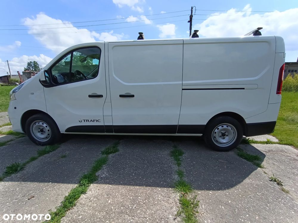 Renault Trafic L2H1 1.6 diesel 125kM 2018rok WEBASTO, CZUJNIKI PARKOWANIA, HAK, BAGAŻNIK DACHOWY, STAN BARDZO DOBRY! - 13
