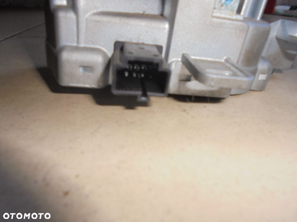 BLOKADĘ KIEROWNICY 30776153 VOLVO S40 V50 C30 30776153 - 2