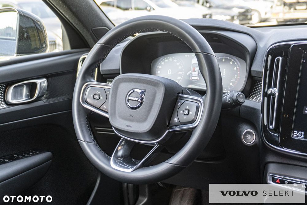 Volvo XC 40 - 23