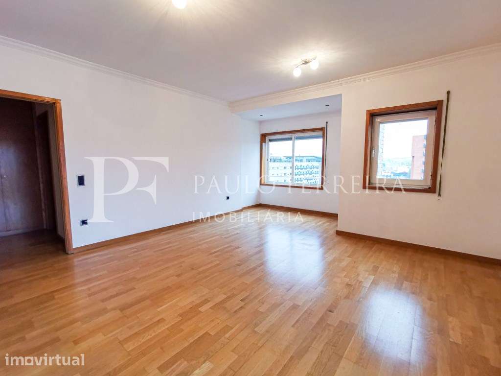 Apartamento T2+1 no centro de Famalicão - Grande imagem: 4/18