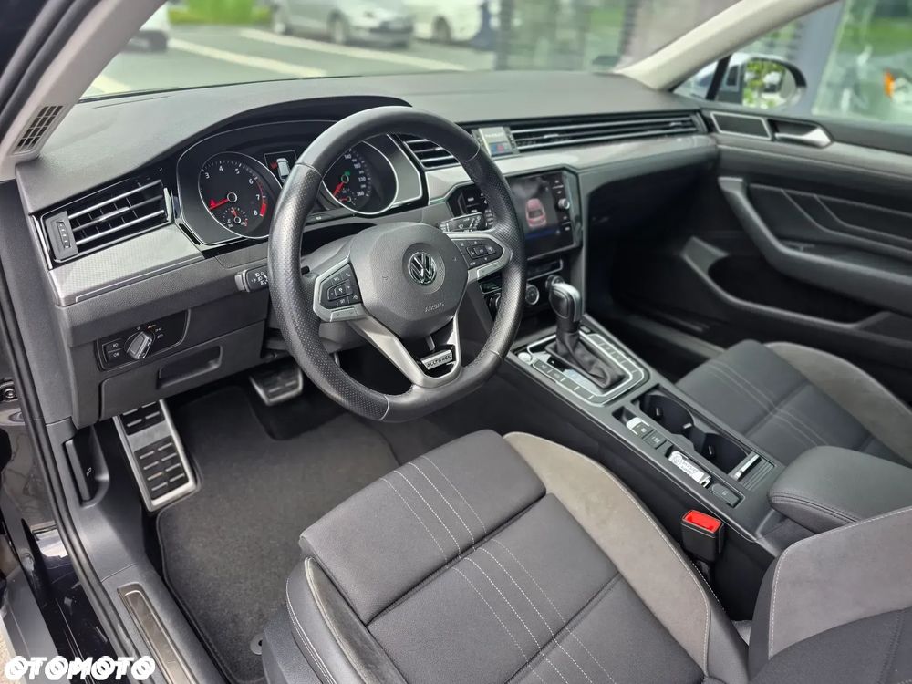 Volkswagen Passat Alltrack - 12