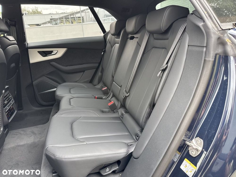 Audi Q8 - 11