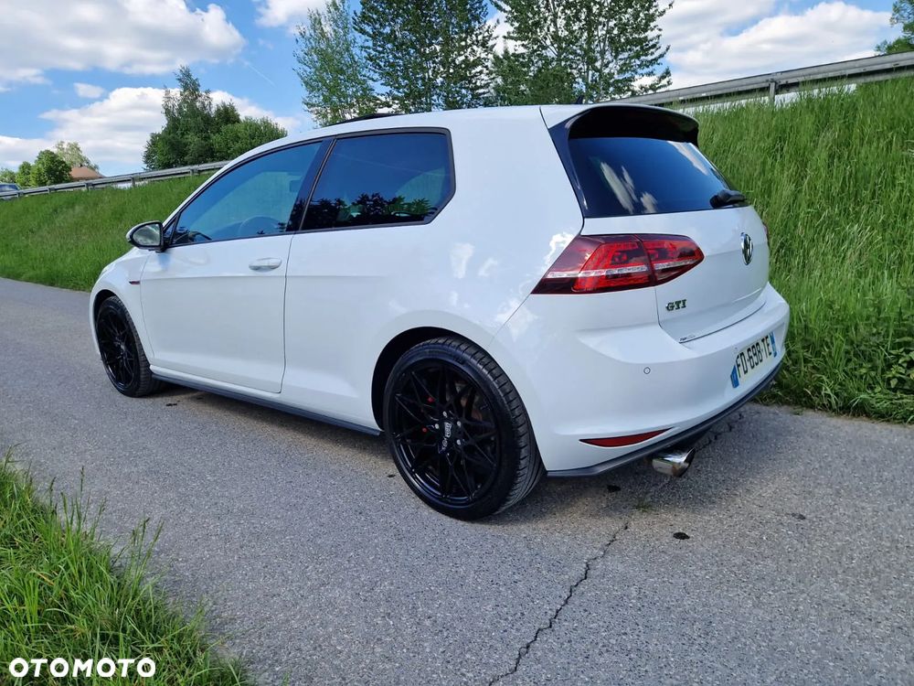 Volkswagen Golf 2.0 TSI BMT GTI - 3