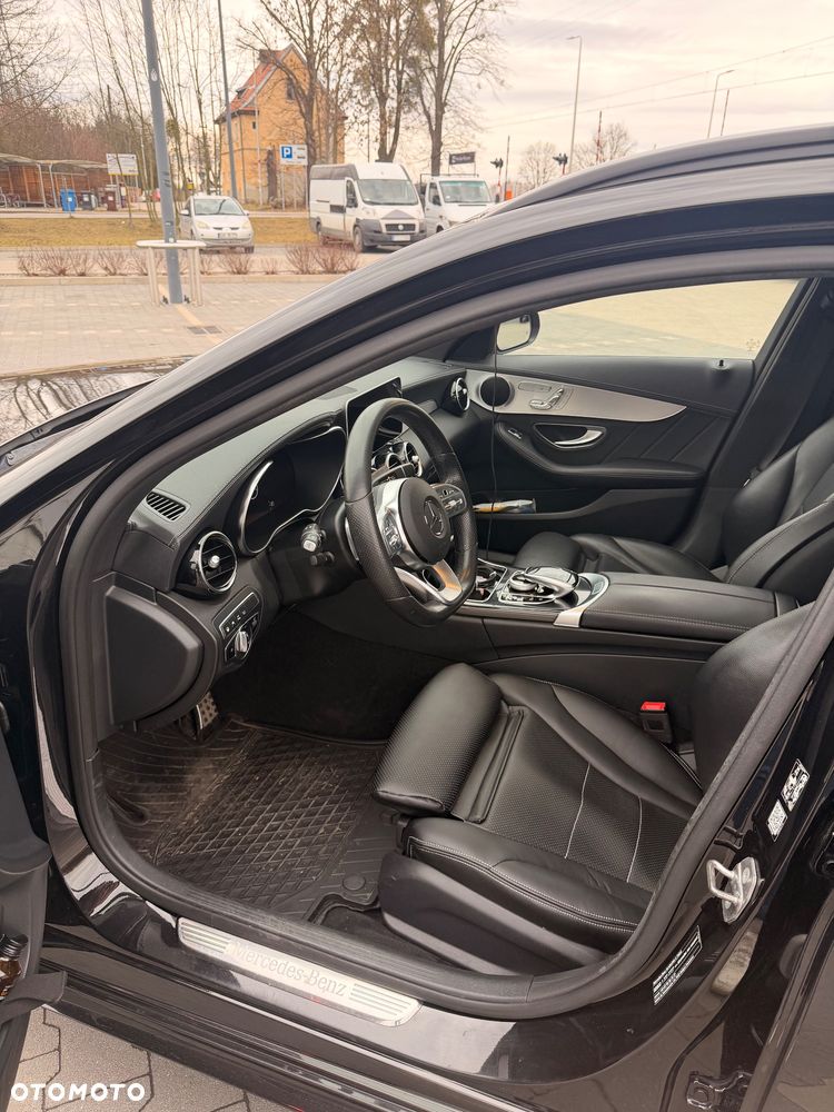 Mercedes-Benz Klasa C 300 d 4MATIC 9G-TRONIC - 13