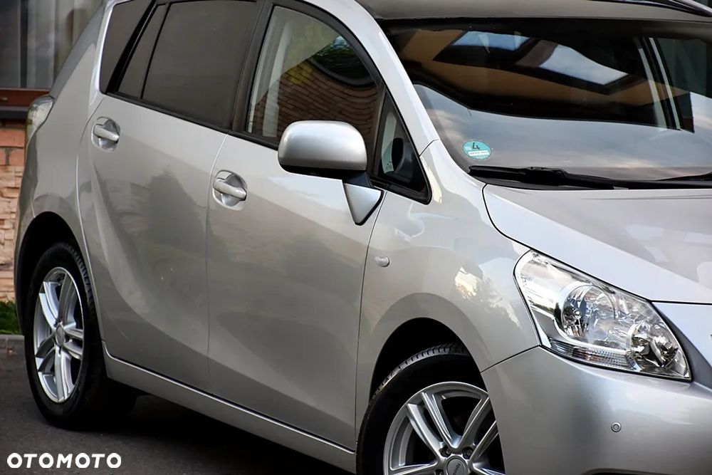 Toyota Verso 1.8 5-Sitzer Executive - 10