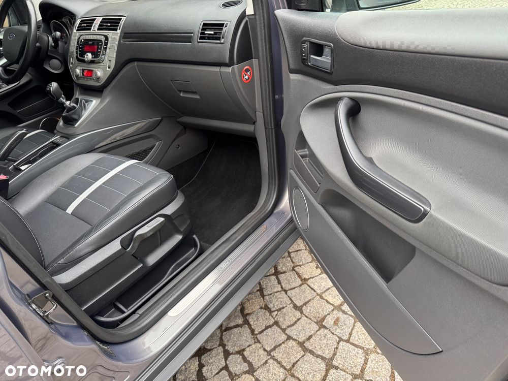 Ford Kuga 2.0 TDCi 4x4 Champions Edition - 29