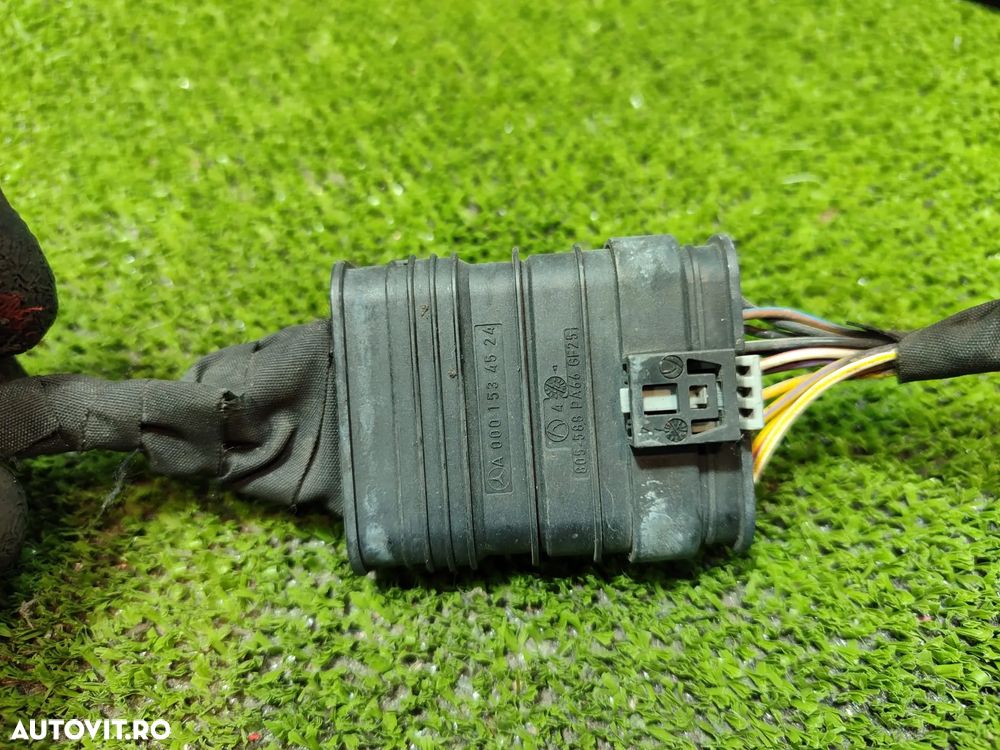 SENZORI PARCARE FATA + INSTALATIE MERCEDES BENZ C250 W204 C-Class 2011 2.1 DIESEL (Sedan) COD OEM A0001534524 / A2125420118 / 0263003616 / 2007-2015 - 2