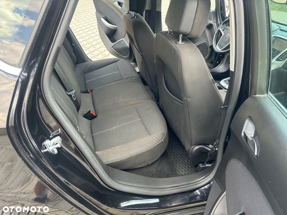 Opel Astra 1.6 Turbo - 20