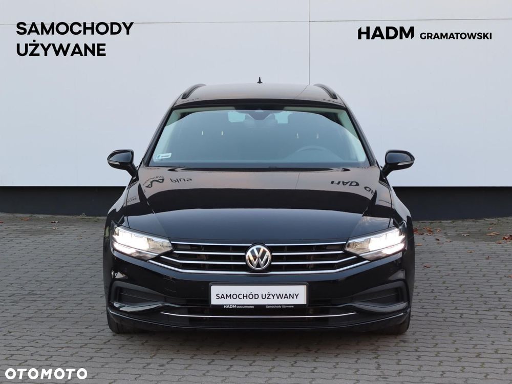 Volkswagen Passat - 20