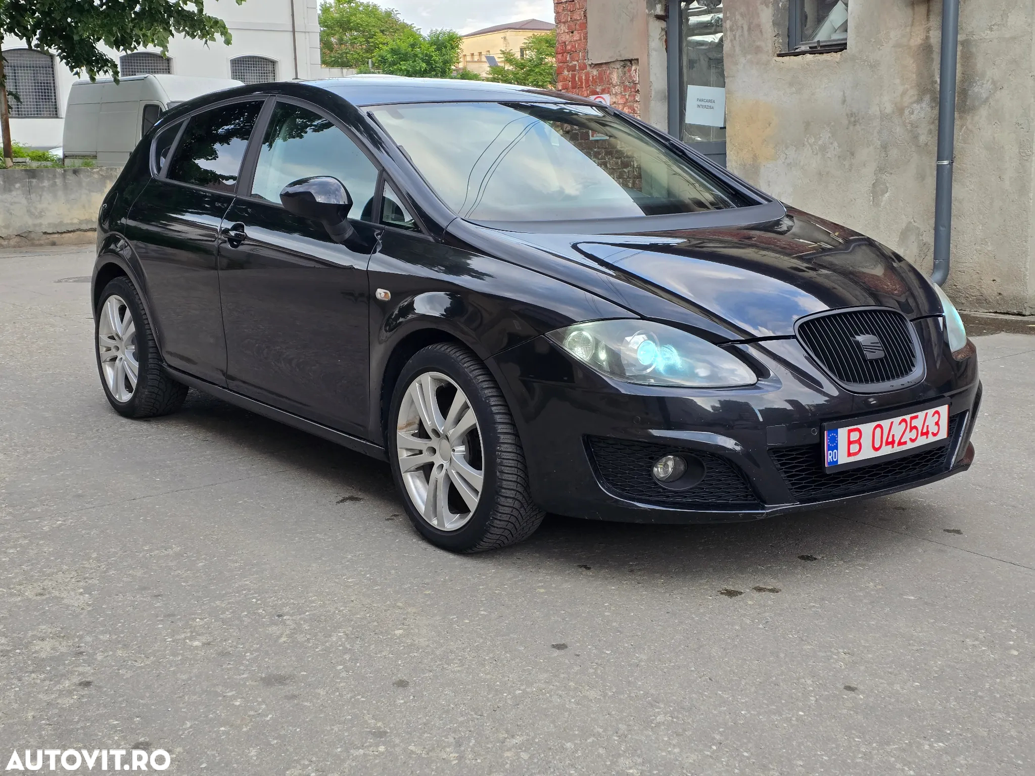 Seat Leon 2.0 TDI DPF DSG Sport - 2