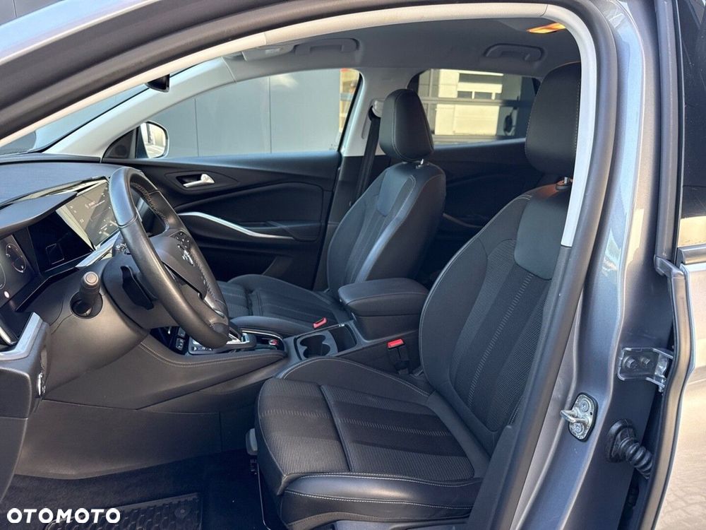 Opel Grandland 1.2 T Business Elegance S&S - 9