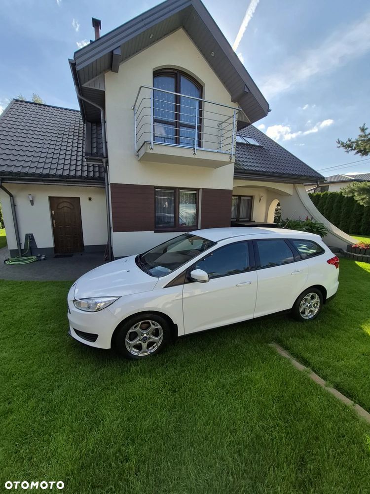 Ford Focus 1.6 Trend - 4