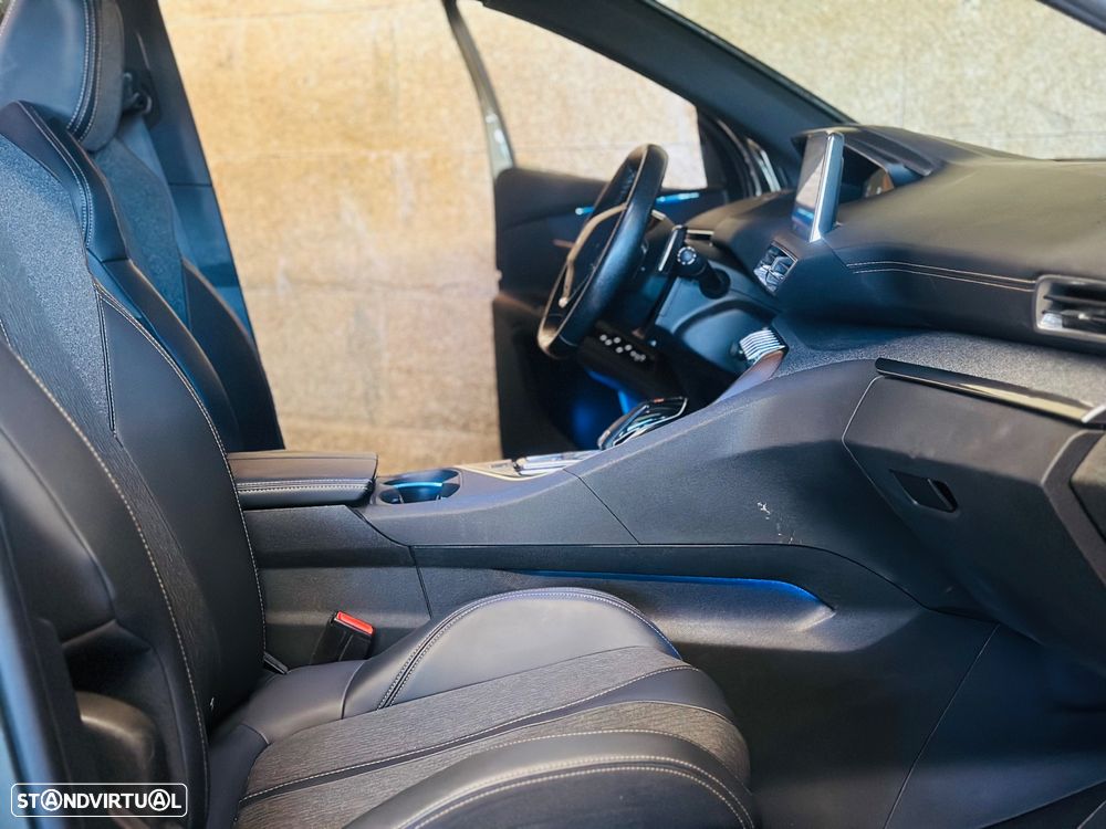 Peugeot 3008 1.6 BlueHDi GT Line Grip Control EAT6 - 11