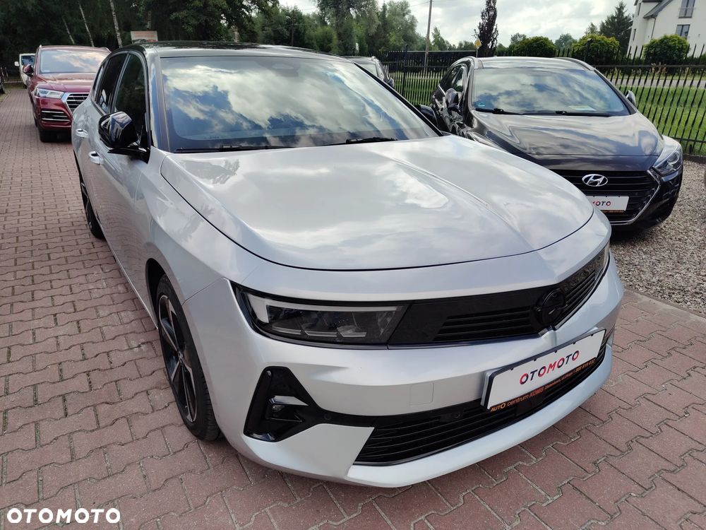 Opel Astra 1.5 GS - 4