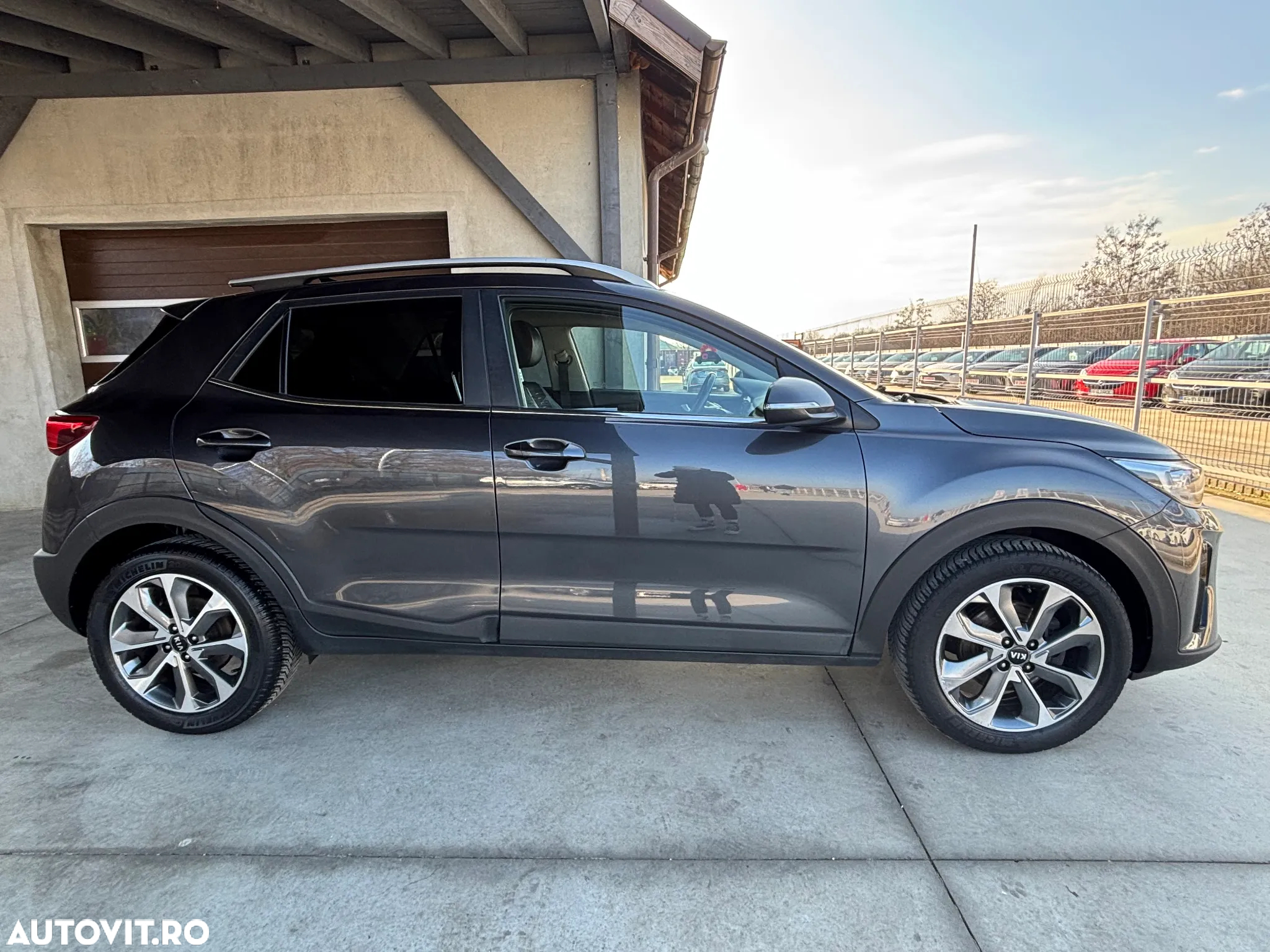 Kia Stonic 1.0 T-GDI HP Urban - 8