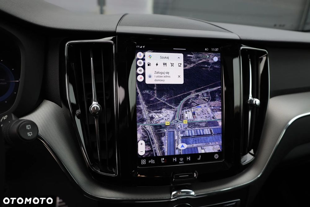 Volvo XC 60 T6 AWD Recharge Geartronic RDesign - 11