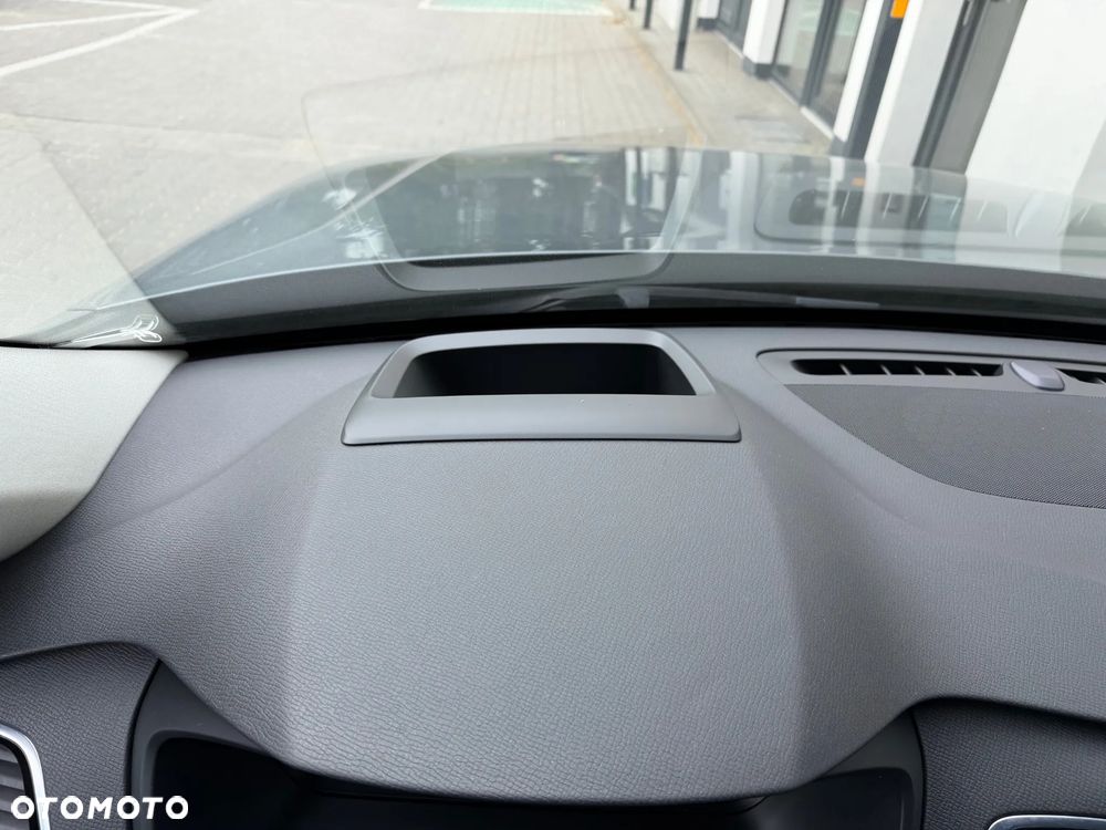 Volvo XC 90 D5 AWD Geartronic RDesign - 39