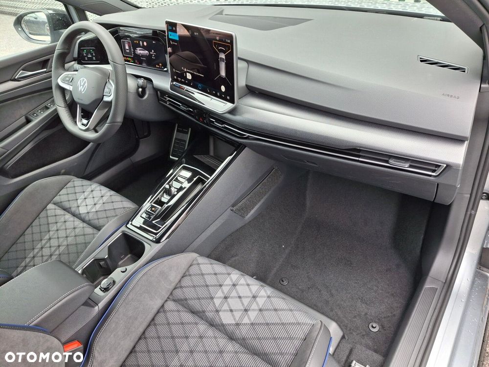 Volkswagen Golf Variant - 13