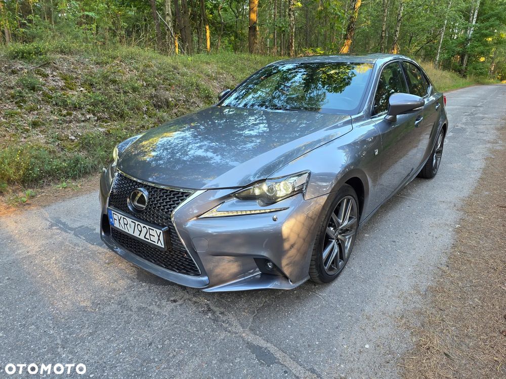 Lexus IS 200t Sport Line - 16