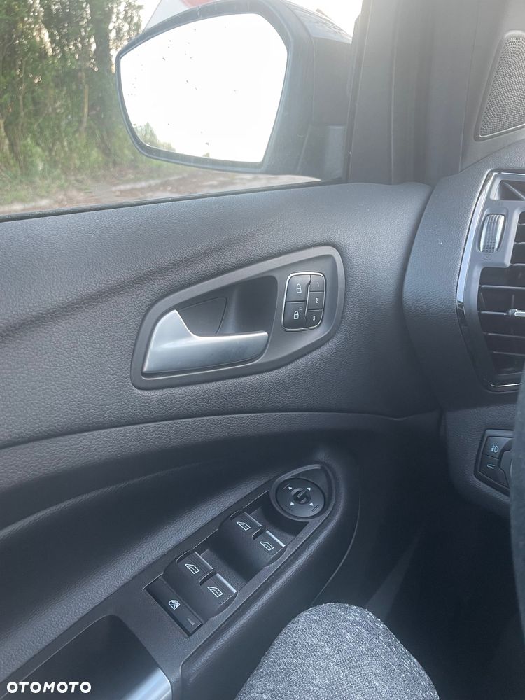 Ford Escape - 11